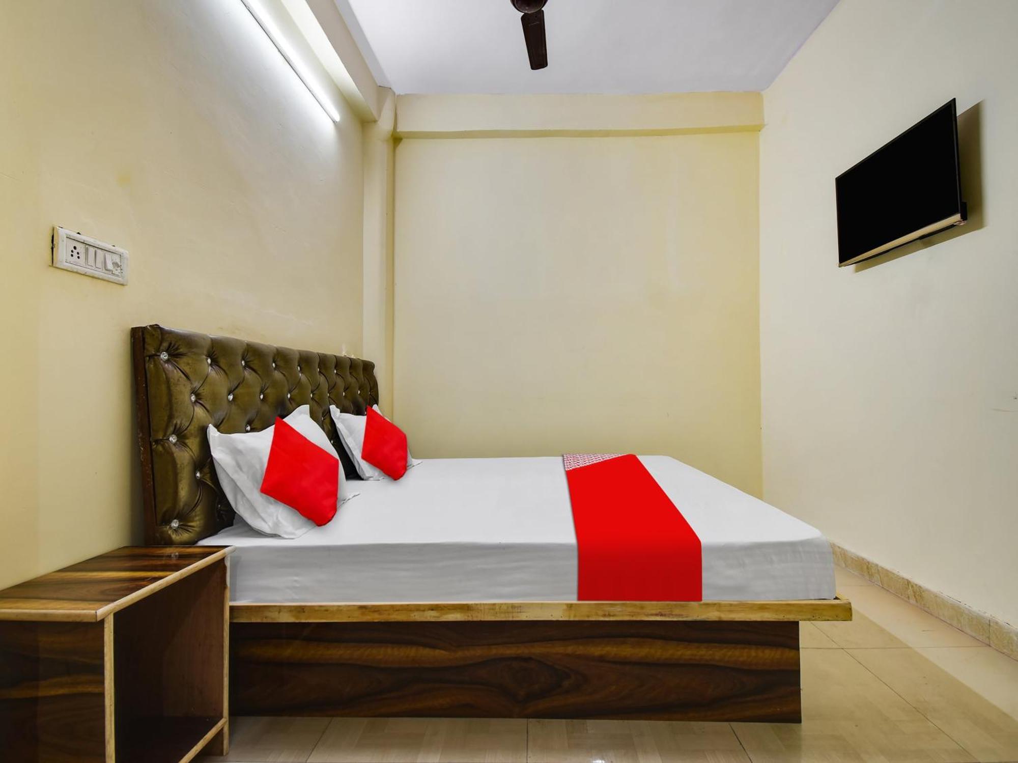Hotel O Royal New Delhi