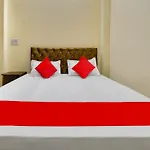 Hotel O Royal Inn